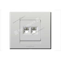 844411.2 Telefonska dupla priključnica RJ11 6/4 Signal bela Nopal Lux Primera