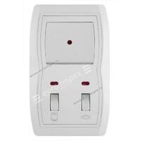 INDIKATOR - Vertikalna sklopka za kupatilo 16AX/250V (keramika) sa jednop. sklopkom 10AX/250V (plastika) 14.01.096 STATUS METALKA