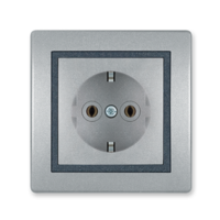 Prikljucnica dvopolna sa polikarbonatskim jezgrom 16A 250V SREBRNA-GRAFIT 630.S2S Aling Prestige line